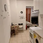 Center Town Studiaki Apartment *
